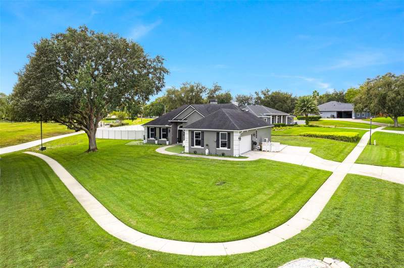 3 bedroom Single Family Residence at 11201 Lake Katherine Circle, Lake Crescent Hills Tr A & B, Clermont — photo 2
