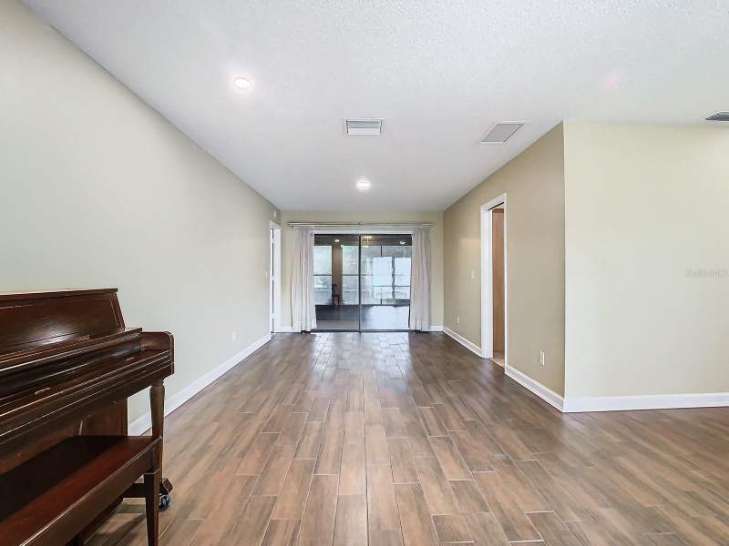 4 bedroom Single Family Residence at 1469 Grace Lake Circle, North Cove, Longwood — photo 5