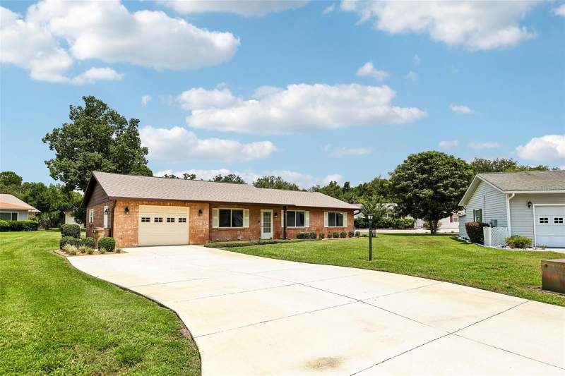3 bedroom Single Family Residence at 70 Stone Haven Court, Scottish Highlands Condo Ph A & Aa, Leesburg — photo 3