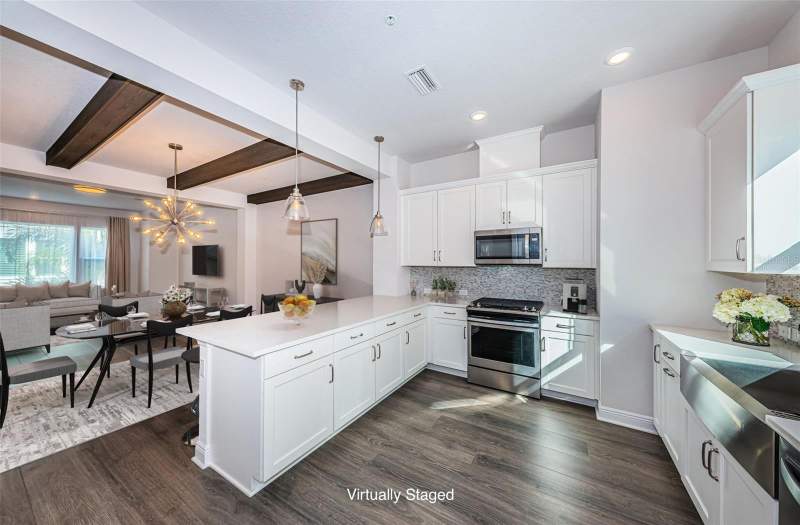 3 bedroom Townhouse at 815 BURLINGTON AVENUE, BURLINGTON TWNHMS REP, ST PETERSBURG — photo 5
