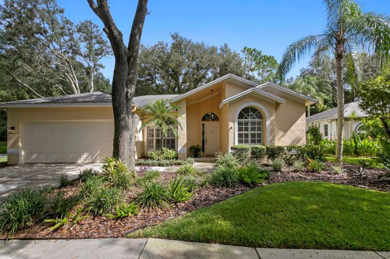 3 bedroom Single Family Residence at 9302 Knightsbridge Court, Hunters Green Prcl 18A Phas, Tampa — photo 2