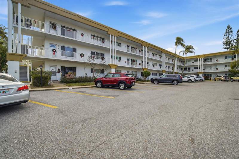 2 bedroom Condominium at 2431 Canadian Way #47, On Top Of The World, Clearwater — photo 2
