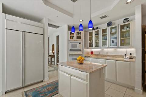 2165 Gulf Of Mexico Drive #121, Longboat Key FL - photo 16 of 60
