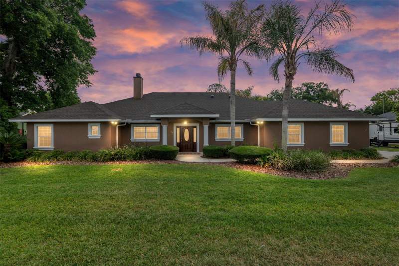 4 bedroom Single Family Residence at 29 SE Ocale Way, Timucuan Island Un 04, Summerfield — photo 2
