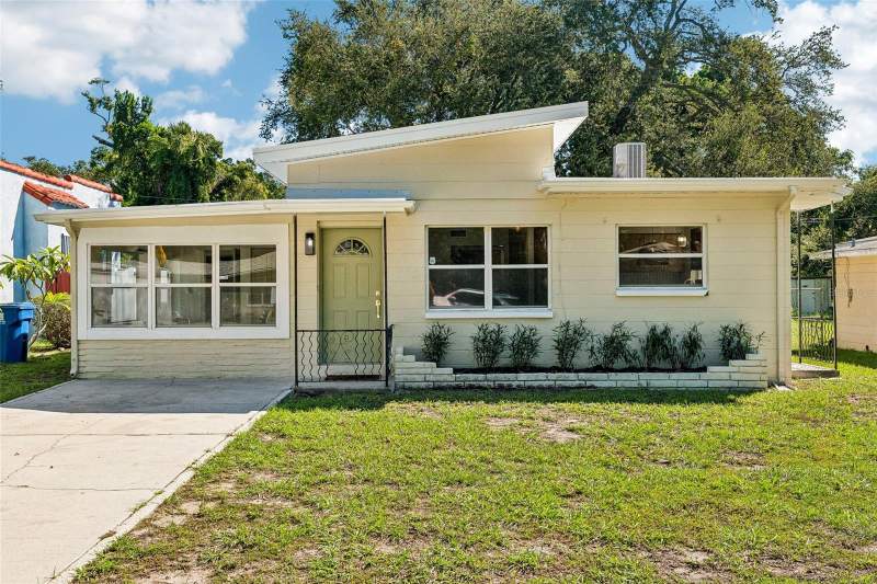 3 bedroom Single Family Residence at 2112 25th Street, Citrus Park, St Petersburg — photo 2