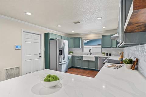 6342 31st Street, St Petersburg FL - photo 8 of 49