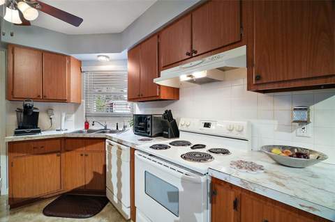 803 N Shore Drive, Leesburg FL - photo 11 of 24