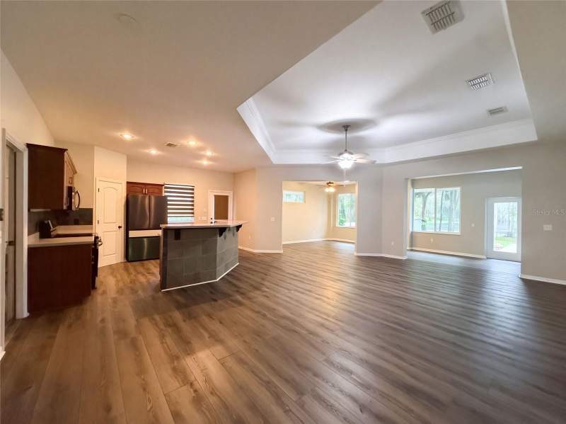 3 bedroom Single Family Residence at 219 Willow Bend Parkway, North Tampa Land Cos Sub, Lutz — photo 3