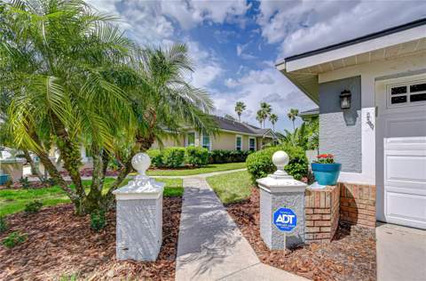 9815 Gingerwood Drive, Tampa FL - photo 15 of 48