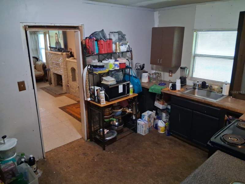 5 bedroom Single Family Residence at 5741 NW 191st Place, Oakdale West Add, Reddick — photo 3