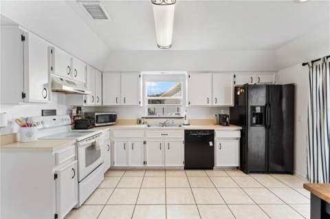 9758 Fox Hollow Road, Tampa FL - photo 15 of 56