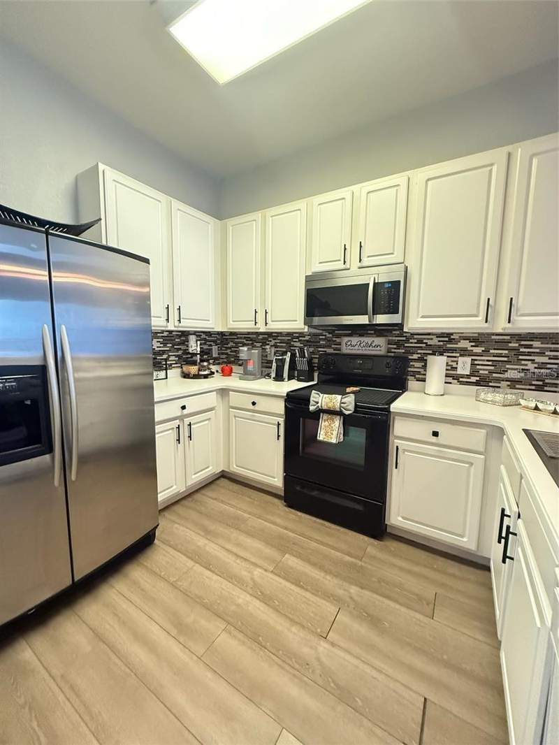 3 bedroom Condominium at 115 Rogues Retreat #115, Bahama Bay A Condo, Davenport — photo 3