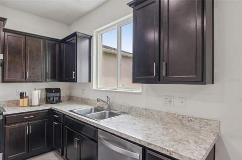 9963 Sunrise View Court, Seffner FL - photo 15 of 56