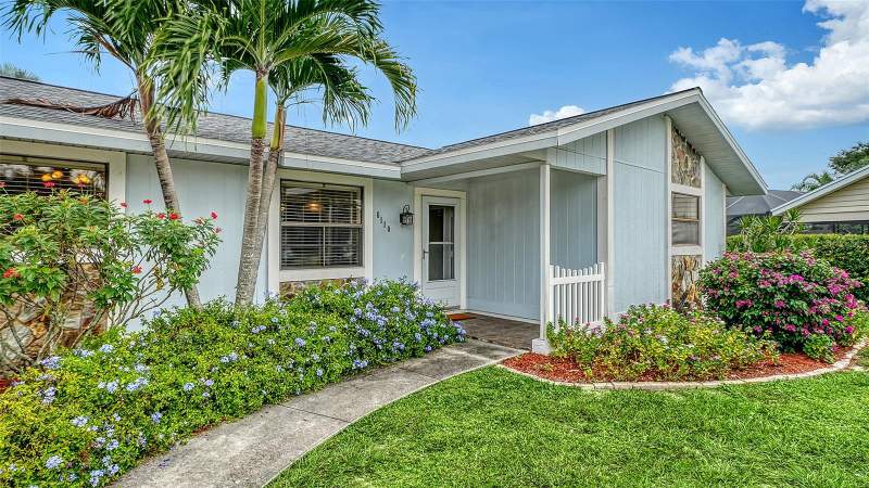 3 bedroom Single Family Residence at 6110 Approach Lane, Sunrise Golf Club Estates, Sarasota — photo 3