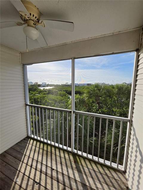 9870 Indian Key Trail #64, Seminole FL - photo 24 of 35
