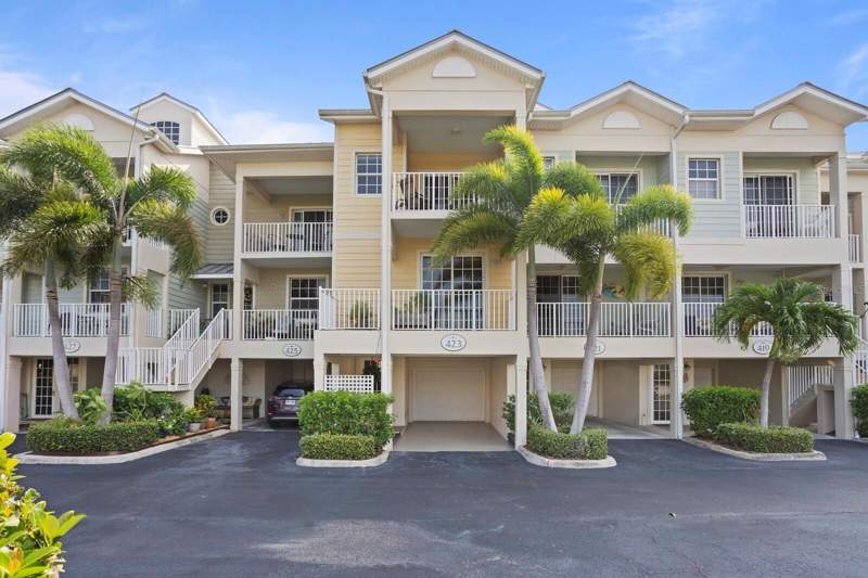 3 bedroom Townhouse at 423 Bahia Beach Boulevard, Bahia Beach Twnhms Ph 1A, Ruskin — photo 2