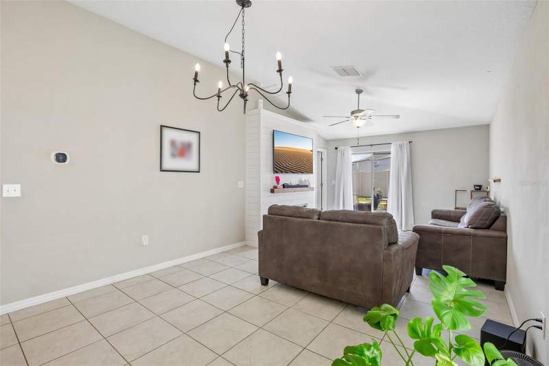 3 bedroom Single Family Residence at 9415 Lemon Drop Loop, Belmont South Ph 2F, Sun City Center — photo 3