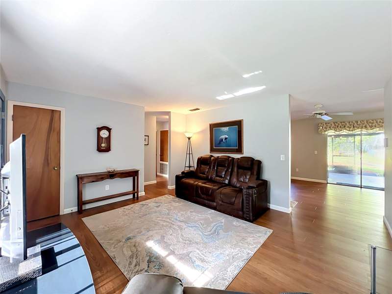 3 bedroom Single Family Residence at 7514 RIVERSIDE PLACE, FRST PARK HOMES, ORLANDO — photo 3