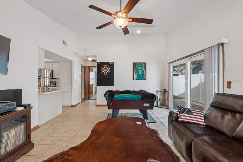 2 bedroom Single Family Residence at 3134 WHISPERING DRIVE, TALL PINES ESTATES PH VI TR I, LARGO — photo 3
