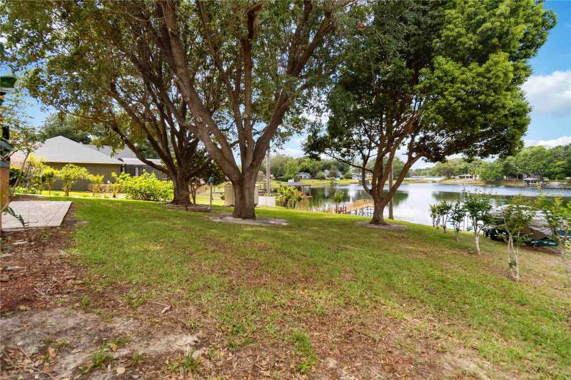 3 bedroom Single Family Residence at 9835 Lakeshore Drive, Aurora Homes Sub, Clermont — photo 3