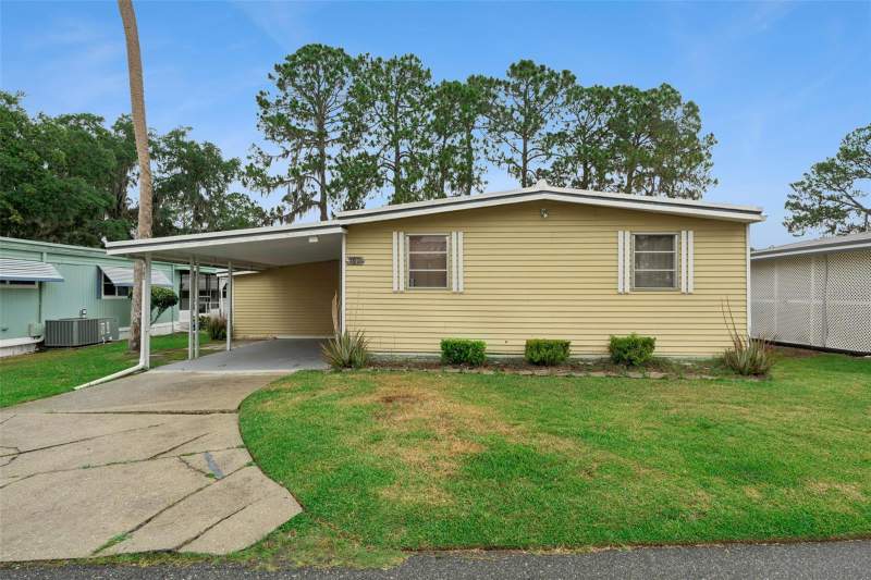 102 PARKLAND DRIVE home for sale in Eustis Country Club Manor Mobile Home Park