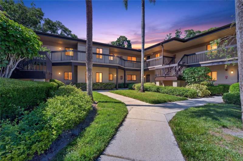 3 bedroom Condominium at 2691 Sabal Springs Circle #201, Misty Spgs Condo, Clearwater — photo 2