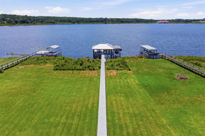4 bedroom Single Family Residence at 3716 Bayshore Circle, Tavares Lakeside At Tavares Sub, Tavares — photo 5