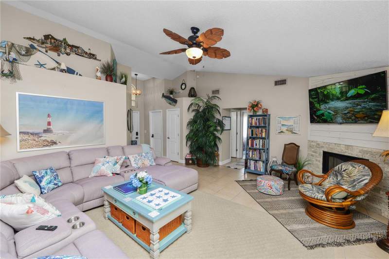 3 bedroom Single Family Residence at 6201 Vintage Drive, Vineyard, Lakeland — photo 5