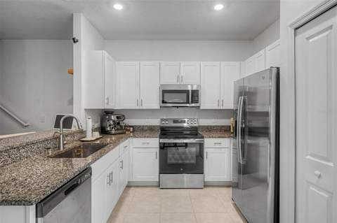10261 Honey Hammock Way, San Antonio FL - photo 9 of 72