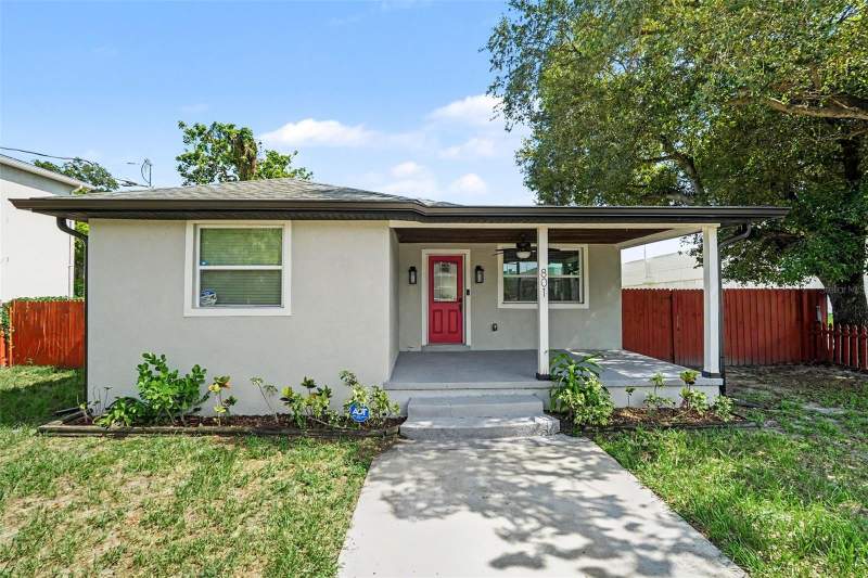 3 bedroom Single Family Residence at 801 E Baker Street, La Vergne 1st Add, Tampa — photo 2