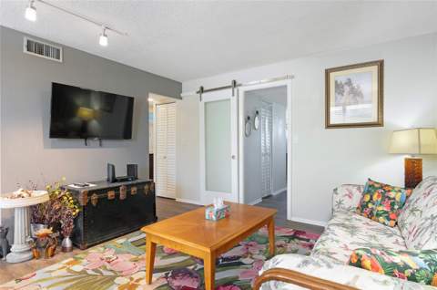 4720 Locust Street #219, St Petersburg FL - photo 13 of 40