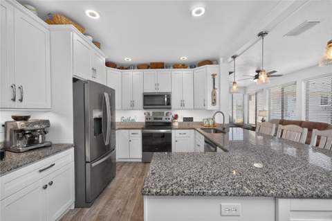 2041 S Pine Street, Englewood FL - photo 9 of 47