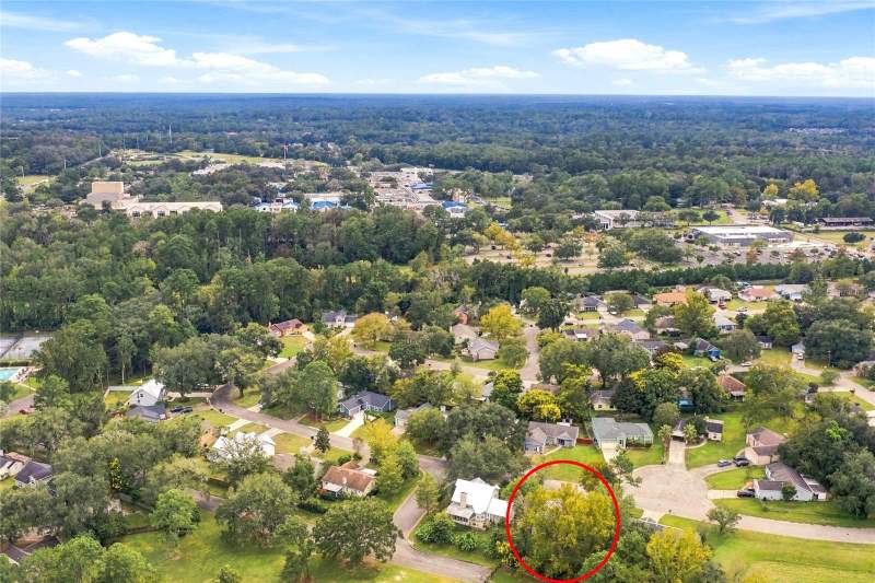 3 bedroom Single Family Residence at 8630 NW 35th Road, Northridge Ph I, Gainesville — photo 2