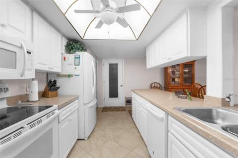 6409 Wedgewood Drive, Spring Hill FL - photo 15 of 38