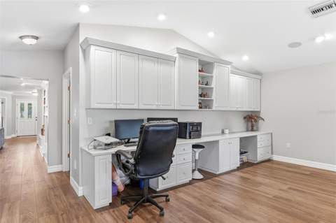 7565 Castle Drive, Sarasota FL - photo 14 of 62