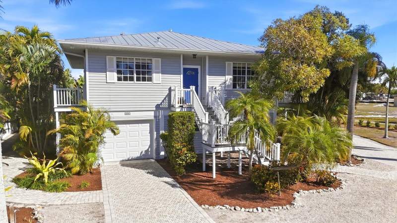 3 bedroom Single Family Residence at 281 Seabreeze Court, Seabreeze, Boca Grande — photo 2