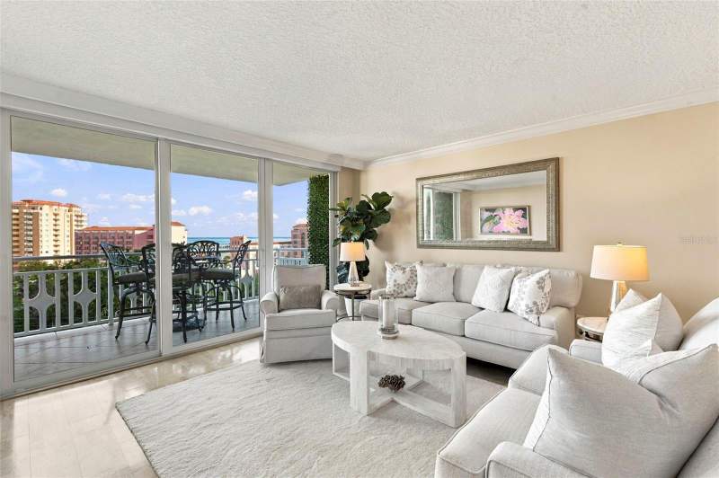 2 bedroom Condominium at 700 Beach Drive #803, Harbour Hill Condo, St Petersburg — photo 5