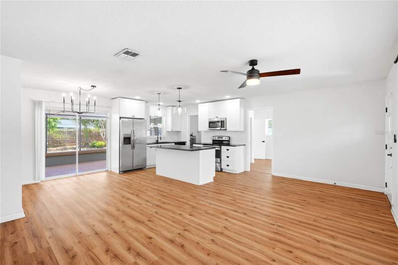 3 bedroom Single Family Residence at 5586 30th Avenue, Westgate Heights North, St Petersburg — photo 5