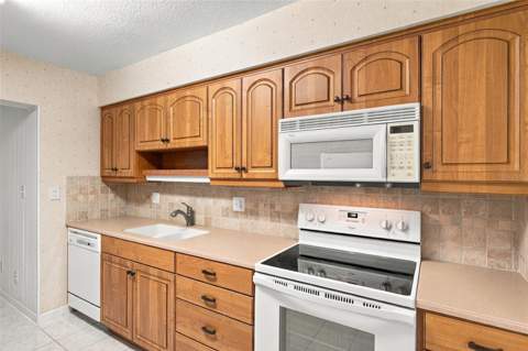 11200 102nd Avenue #64, Seminole FL - photo 13 of 29