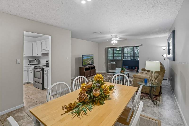 3 bedroom Condominium at 2746 SW 14 Drive #2746, Bivens South, Gainesville — photo 2