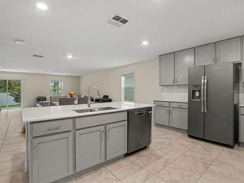 4469 Bluff Oak Loop, Kissimmee FL - photo 8 of 27