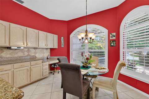 542 Loma Paseo Drive, The Villages FL - photo 13 of 49