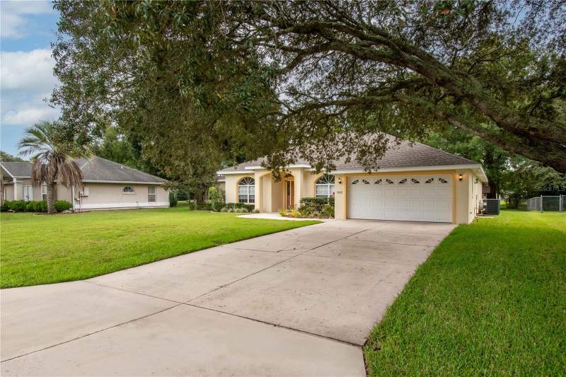 3 bedroom Single Family Residence at 5602 SW 108 Street, Kingsland Country Estates Whispering Pines, Ocala — photo 2