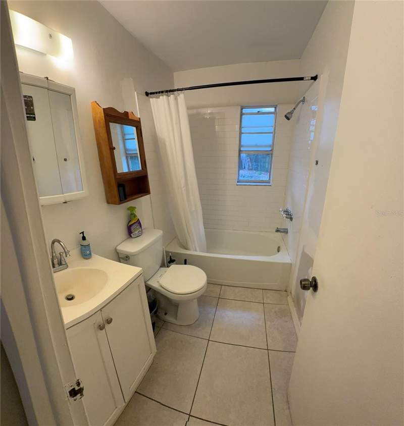 3 bedroom Single Family Residence at 201 Lentz Road, Casa De Sol, Brandon — photo 5