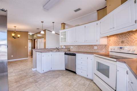 403 Blue Marlin Drive, Oldsmar FL - photo 11 of 38