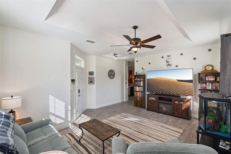 4 bedroom Single Family Residence at 2720 Savannah Drive, Leesburg Sleepy Hollow First Add, Leesburg — photo 5