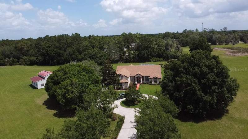 5 bedroom Single Family Residence at 31405 BEAR POND DRIVE, WEKIVA ESTATES RUN, SORRENTO — photo 2