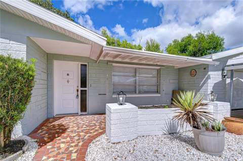 10901 Oldham Road, Port Richey FL - photo 9 of 54