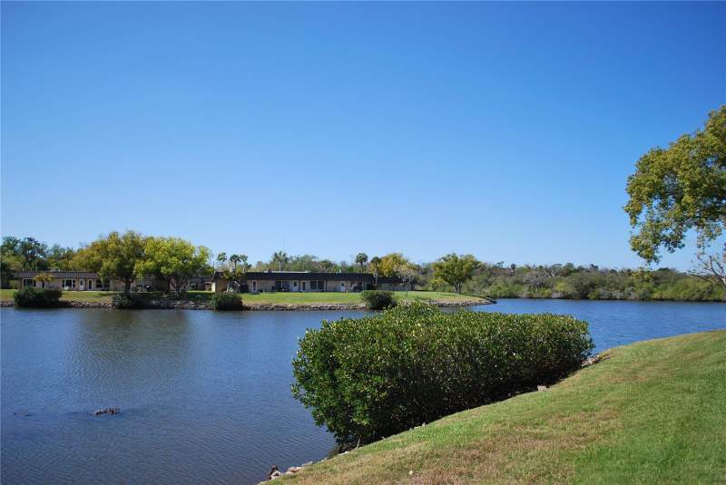 2 bedroom Condominium at 4136 Stratford Drive, Gardens Of Beacon Square, New Port Richey — photo 4