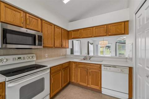 18452 Fairway Green Drive, Hudson FL - photo 10 of 69